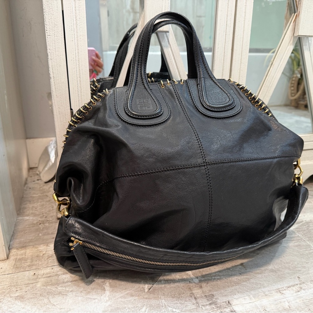 RARE 💕 Givenchy nightingale pierced bag size large in black leather vintage Y2K
